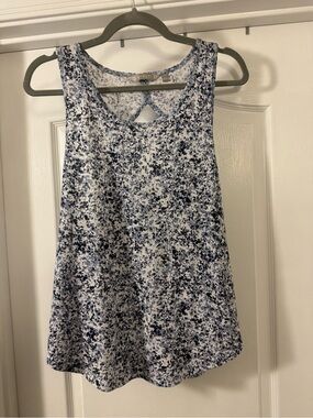 Athleta Grey, Black, and White Speckled Open-Back Tank